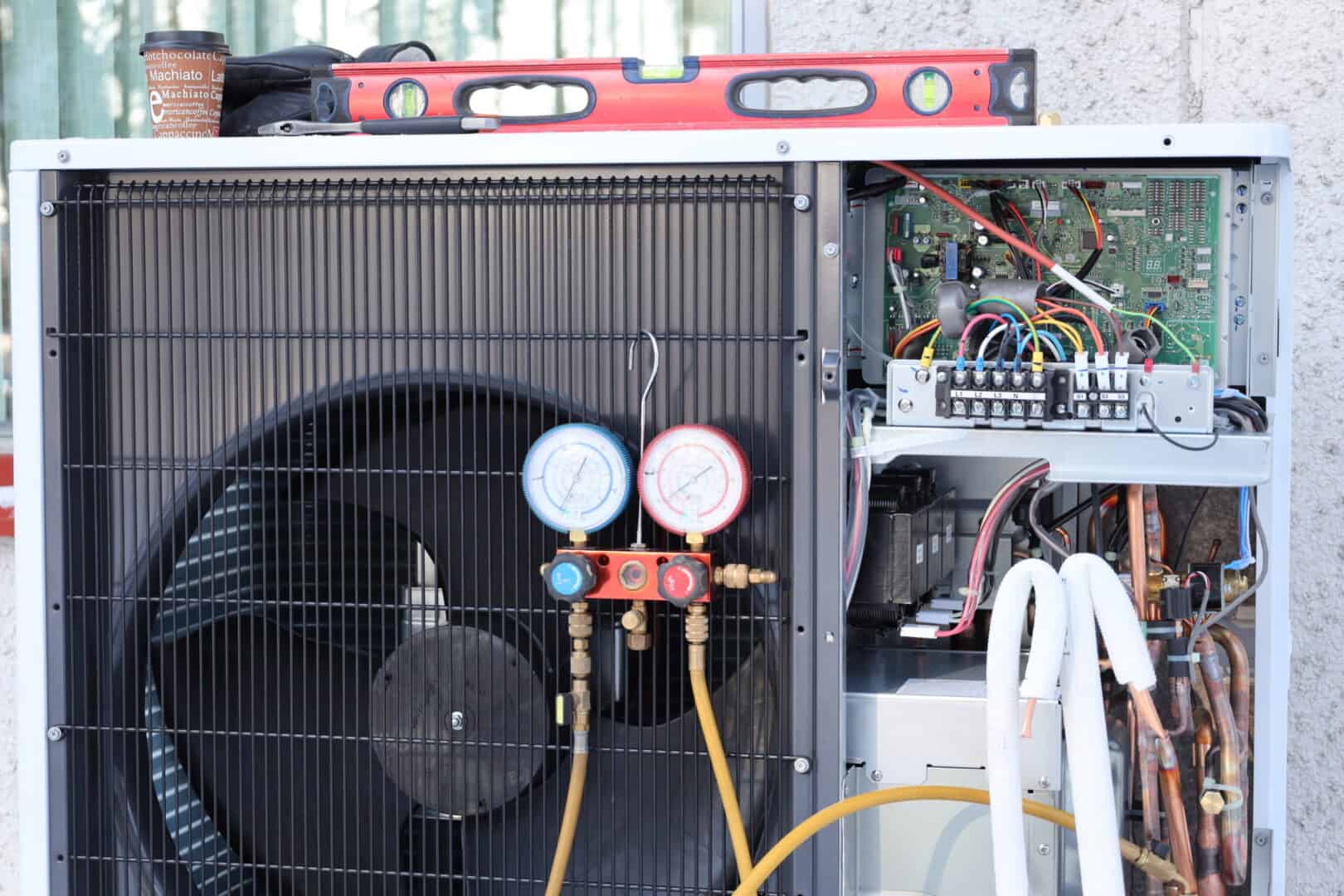 Ilmavesilämpöpumpun mittaristo